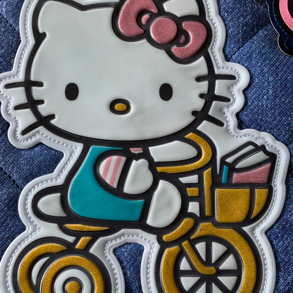Hello Kitty Backpack - Picture 2 of 7